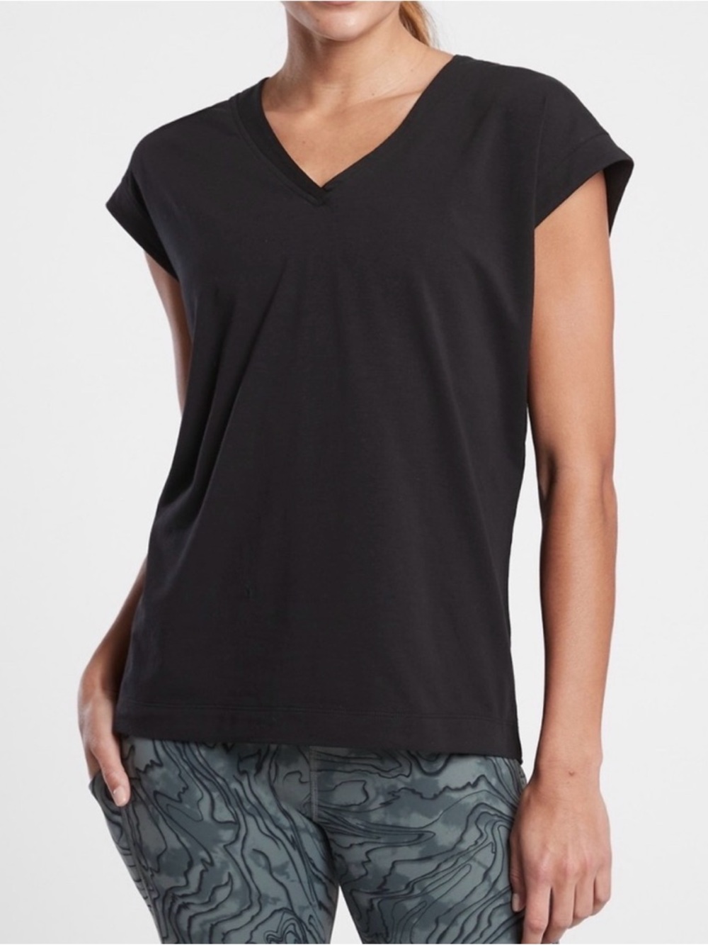 Athleta Avenue Tee Black Size XS